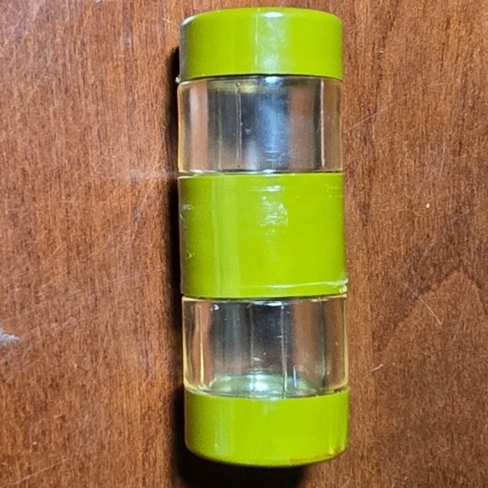 vintage avocado green picnic salt pepper XXS like bakelite pyrex see and store